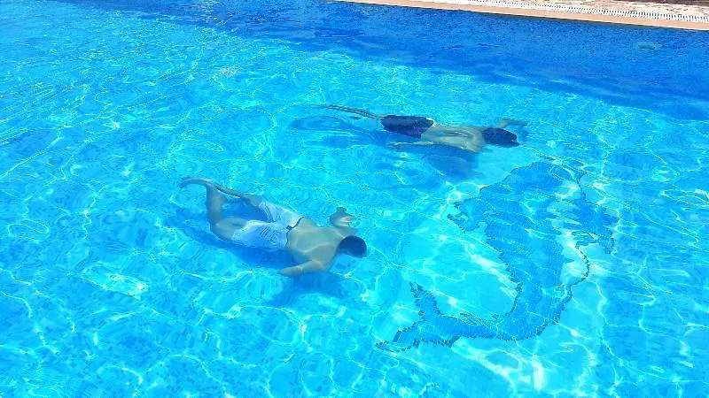 Bungalow White Apartments And Suits Chalkidiki Hotel