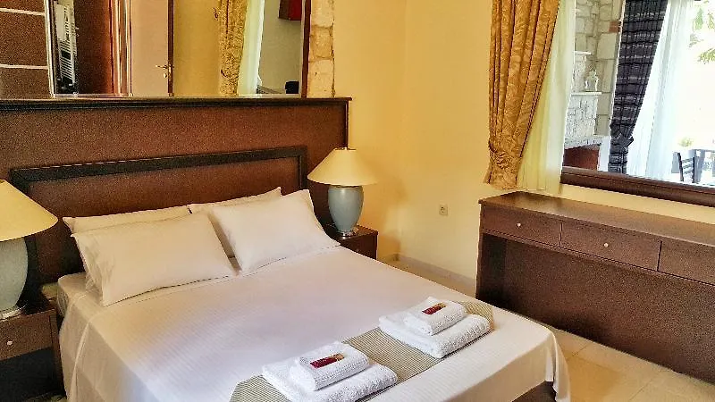 Bungalow White Apartments And Suits Chalkidiki Hotel
